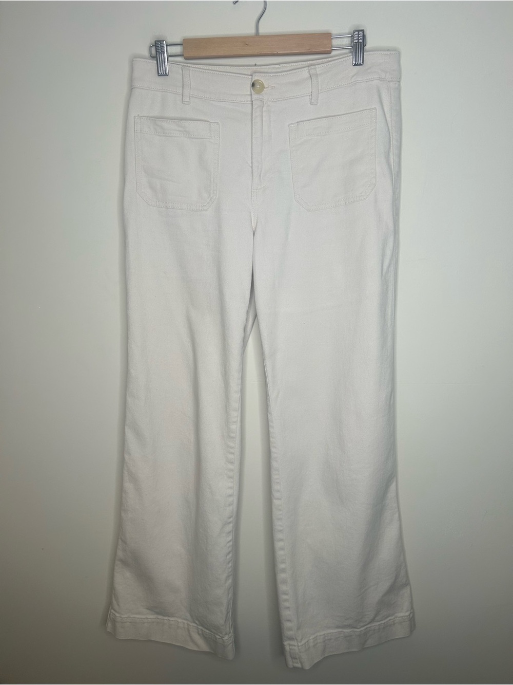 LOFT Outlet Cream Wide Leg Patch Pocket Pants- fits like size 10